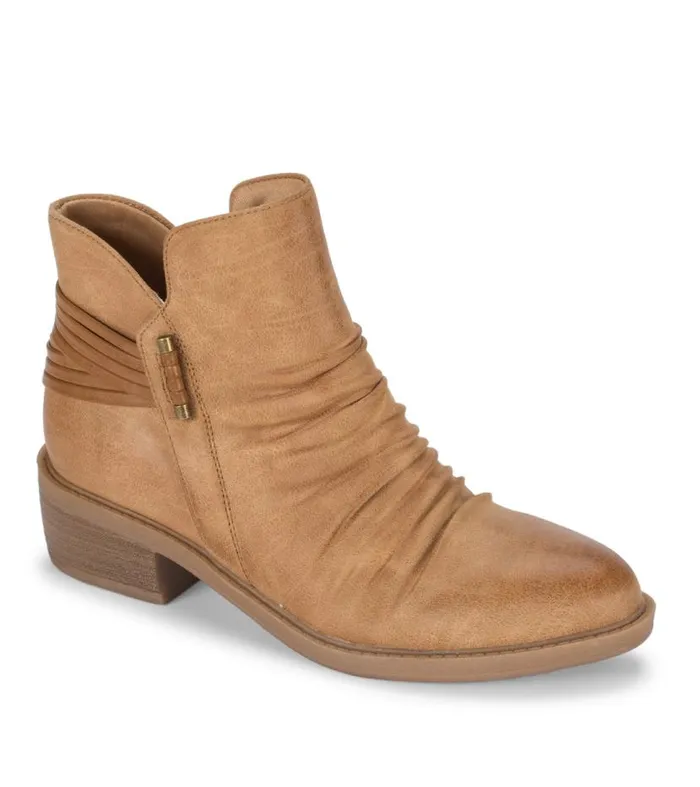 Women Baretraps Booties Sazzie Bootie Sand