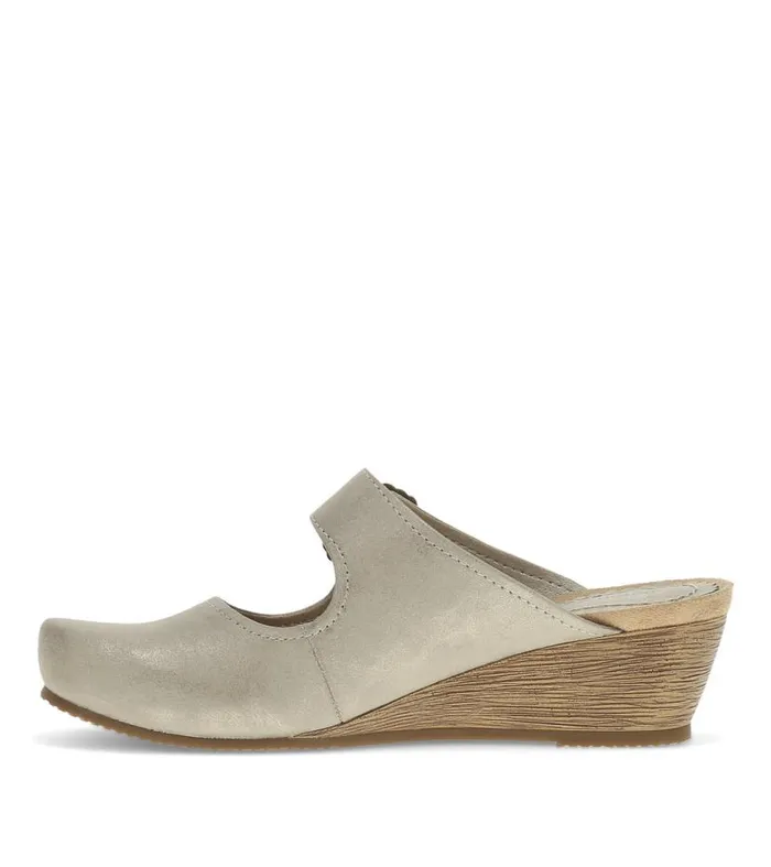 Women Baretraps Clogs and Mules Luna Mary Jane Mule Champagne