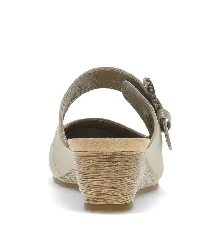 Women Baretraps Clogs and Mules Luna Mary Jane Mule Champagne