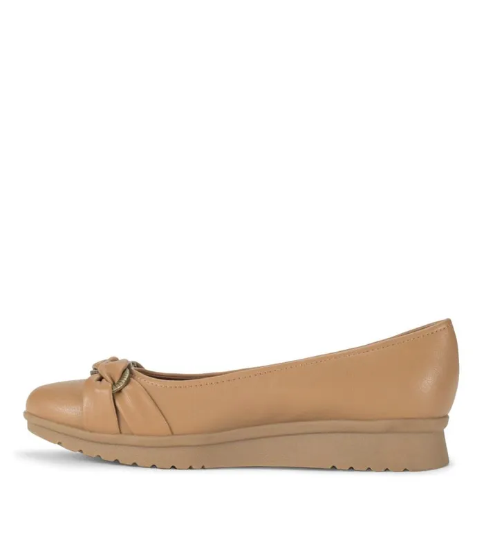 Women Baretraps Flats and Loafers Aurora Flat Cognac Women Baretraps Flats and Loafers Aurora Flat Cognac