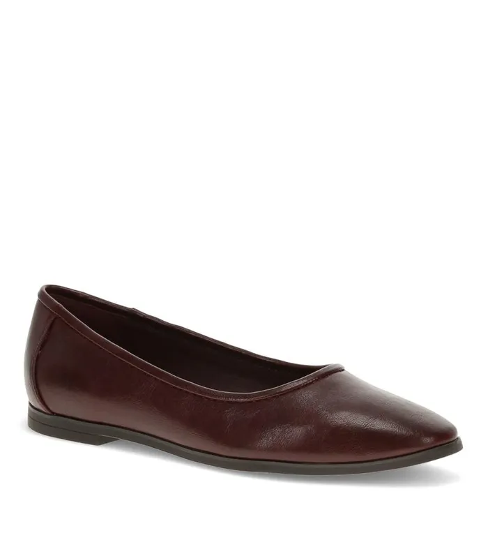 Women Baretraps Flats and Loafers Tania Casual Flat Bloodstone