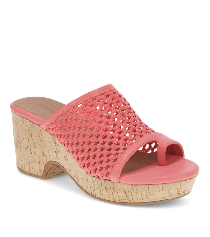 Women Baretraps Wedge Sandals Bethie Wedge Sandal Coral Cove