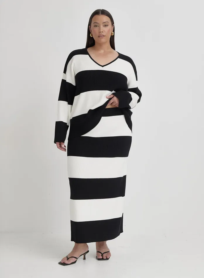 Women Black And Cream Plus Size Stripe Knitted Maxi Skirt Jacqueline 4th and Reckless Plus Size