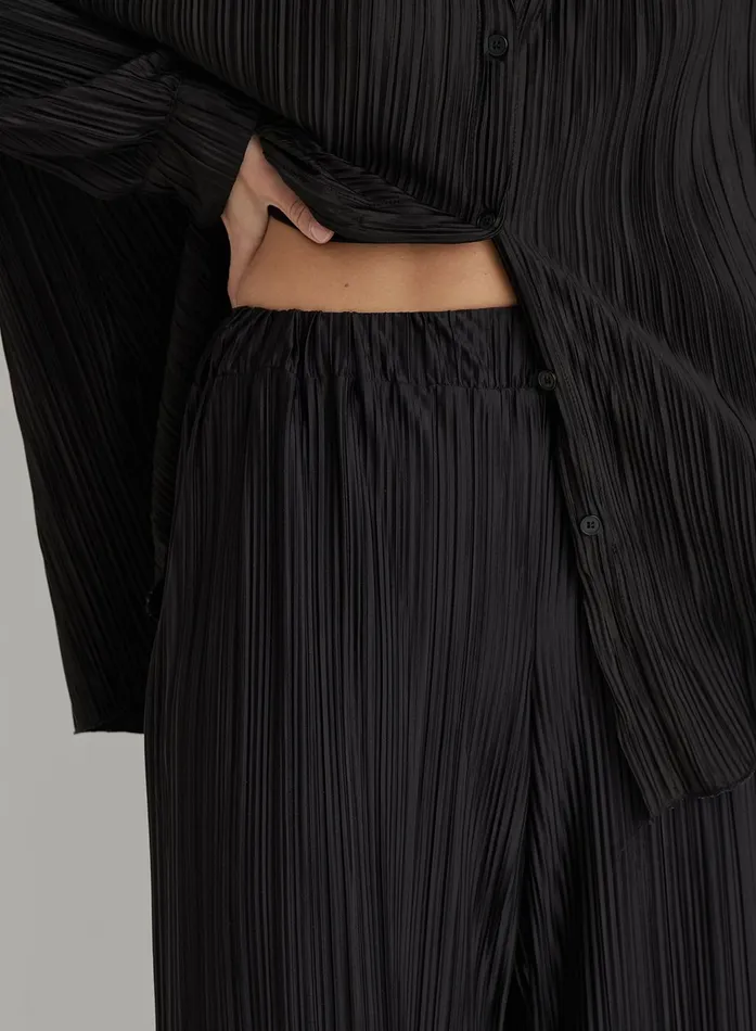 Women Black Plisse Trousers 8211 Palais 4th and Reckless Pants