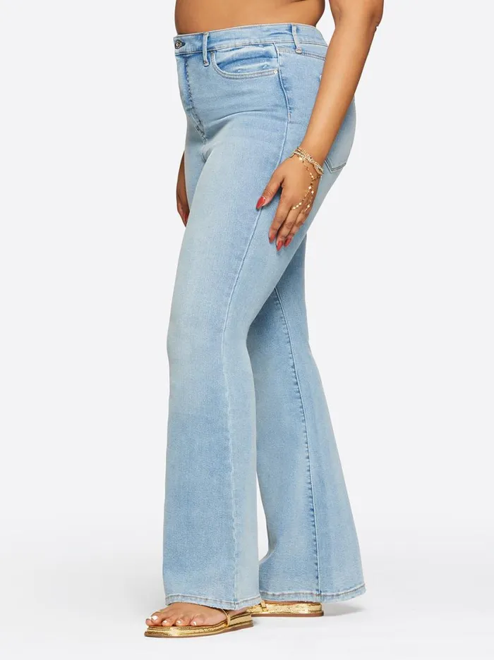 Women Denim Jessica Simpson Charmed Flare In Fade Away