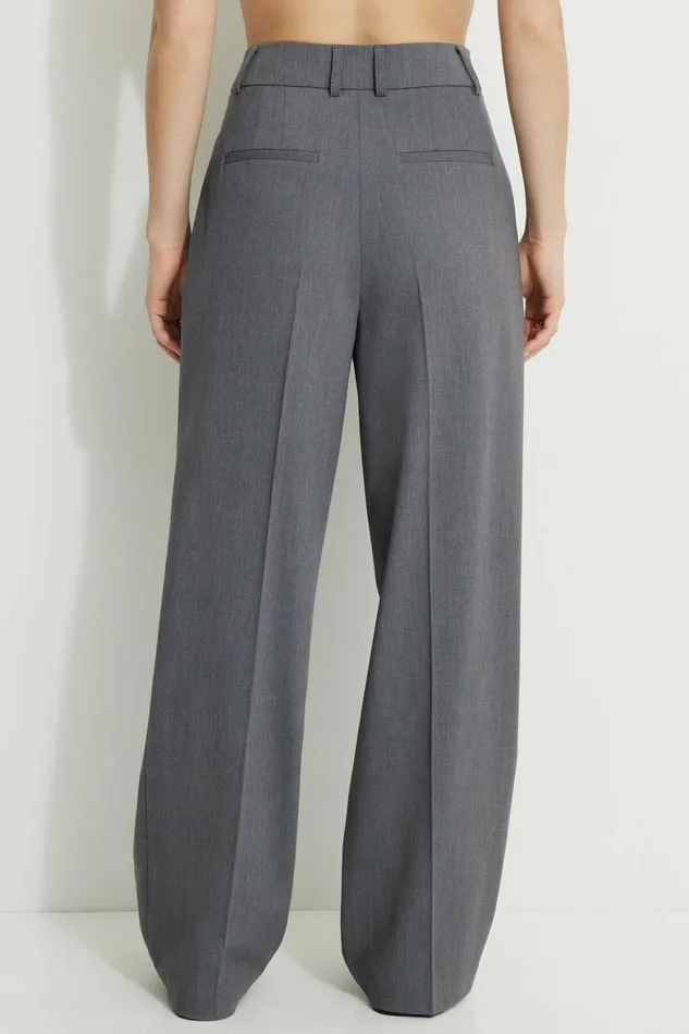 Women Dynamite Pants Sofia Pleated Straight Leg Pants Gray