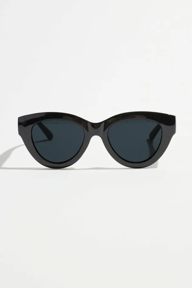Women Dynamite Sunglasses Chunky CatEye Sunglasses Purple