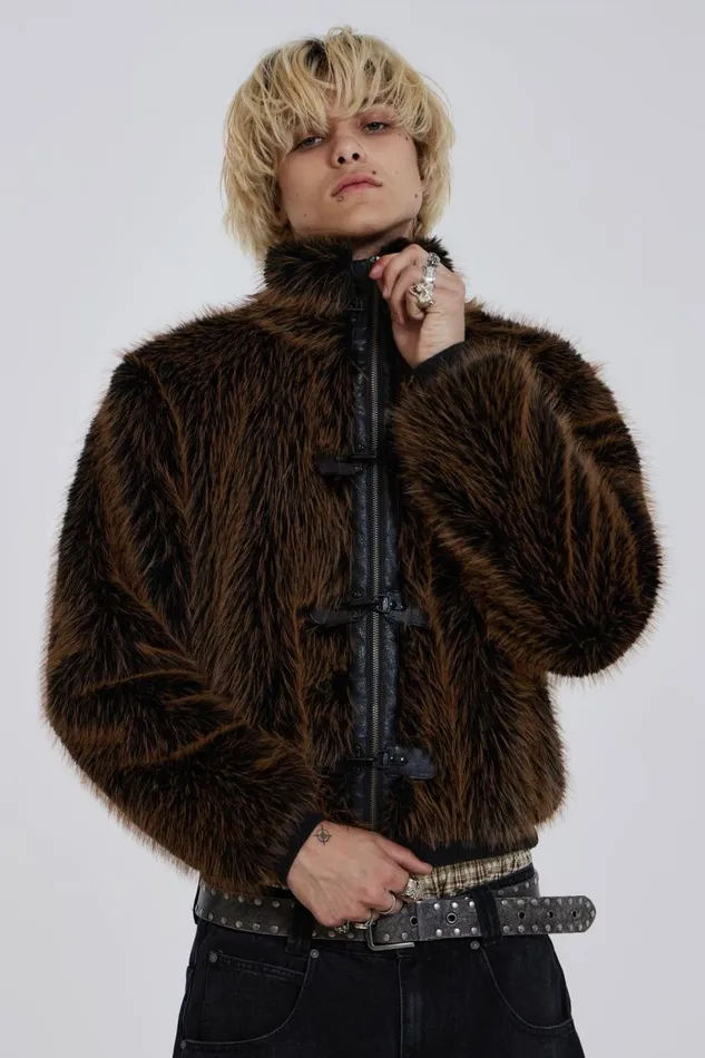 Women Fur Coat With Metal Fastening Jaded London Outerwear