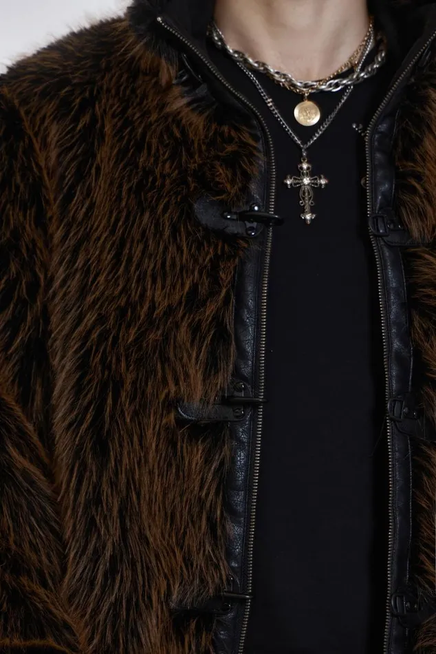 Women Fur Coat With Metal Fastening Jaded London Outerwear