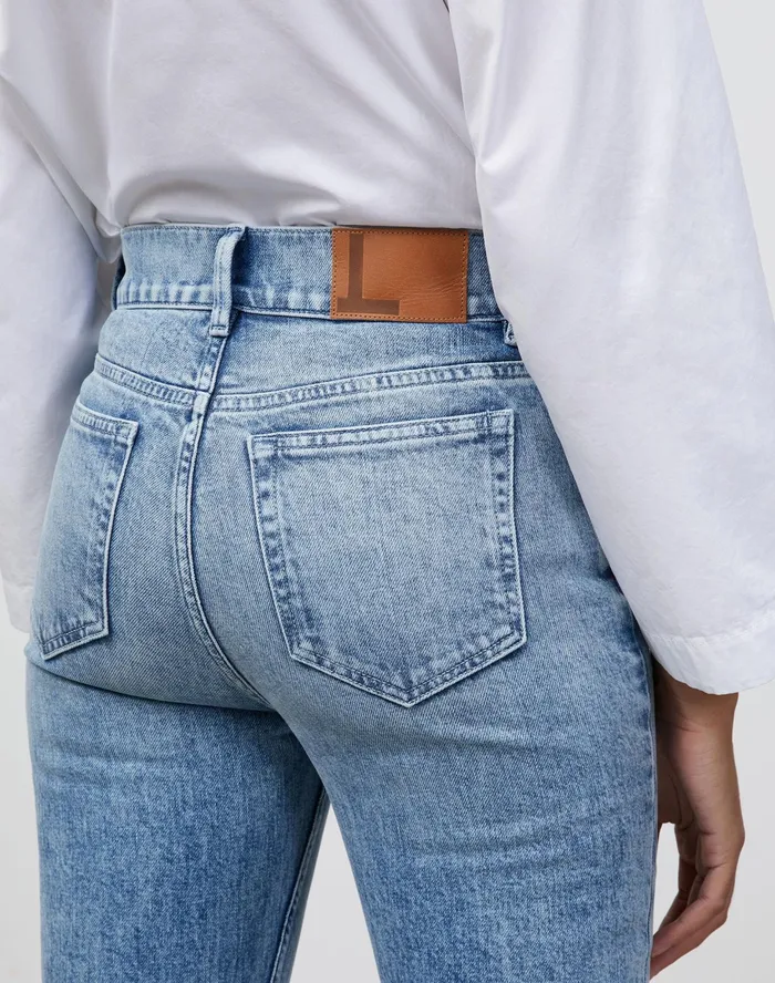 Women Lafayette 148 New York Denim Reeve Straight Jean In L148 Authentic Denim Stonewash Blue
