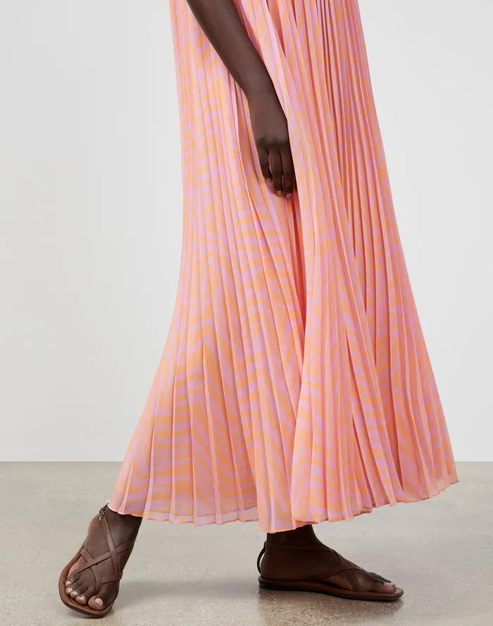 Women Lafayette 148 New York Dresses Willow Maxi Dress In Zevron Print Georgette Dahlia Multi