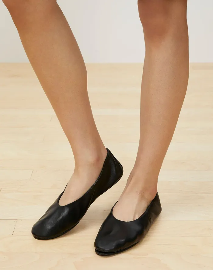 Women Lafayette 148 New York Flats Mira Ballet Flat In Nappa Leather Black