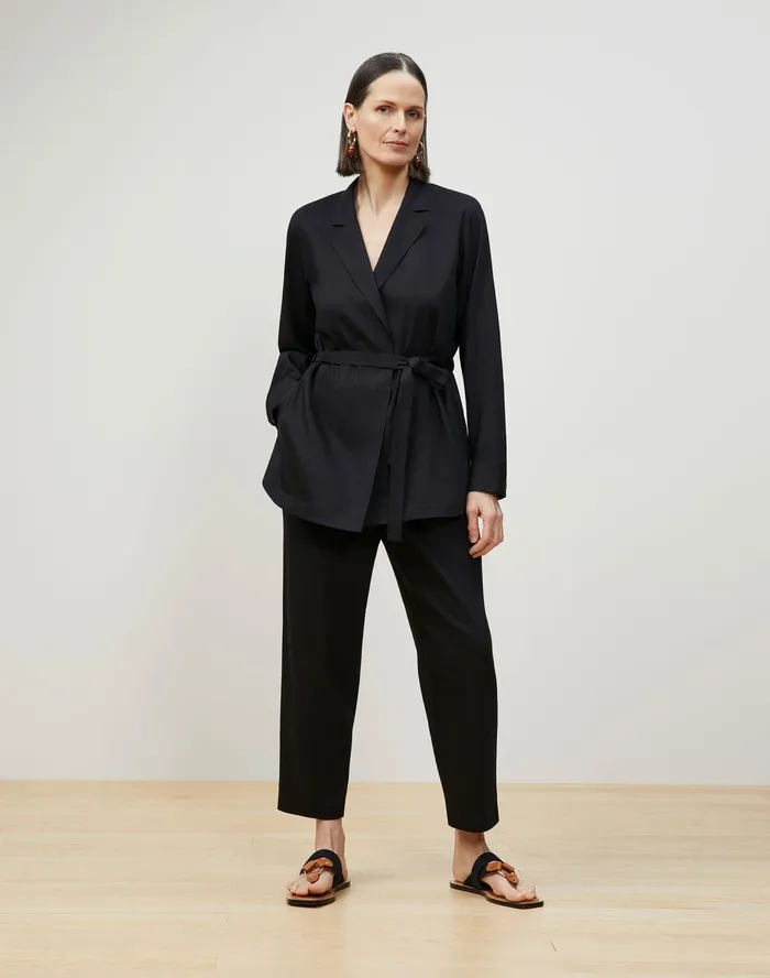 Women Lafayette 148 New York Jackets and Blazers PlusSize Lawson Jacket In Aria Linen Black