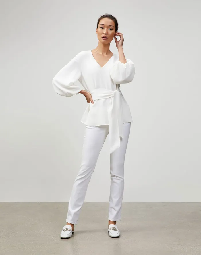 Women Lafayette 148 New York Pants and Shorts Petite YarnDyed Denim Thompson Jean White