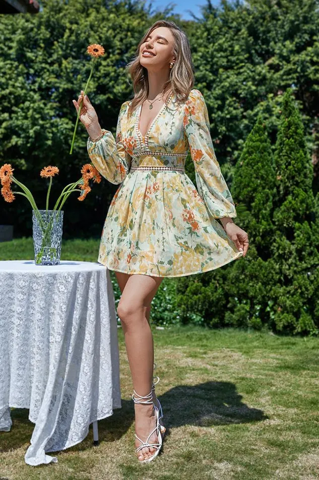 Women Short Dresses Cupshe Gerda Vneck Lace Trims Puff Sleeve Sheath Dress Multicolor
