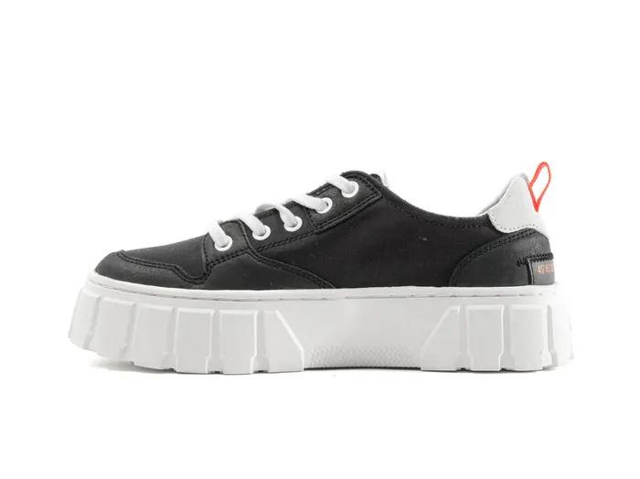 Women Sneakers PALLADIUM PALLATOWER LO Black Women Sneakers PALLADIUM PALLATOWER LO Black