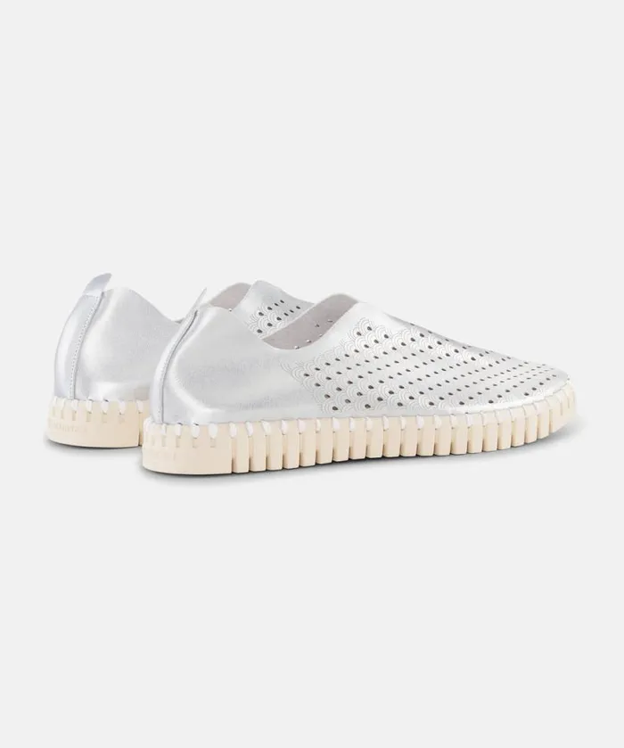 Women Tulip Flats Ilse Jacobsen Flats 8211 Silver Women Tulip Flats Ilse Jacobsen Flats 8211 Silver