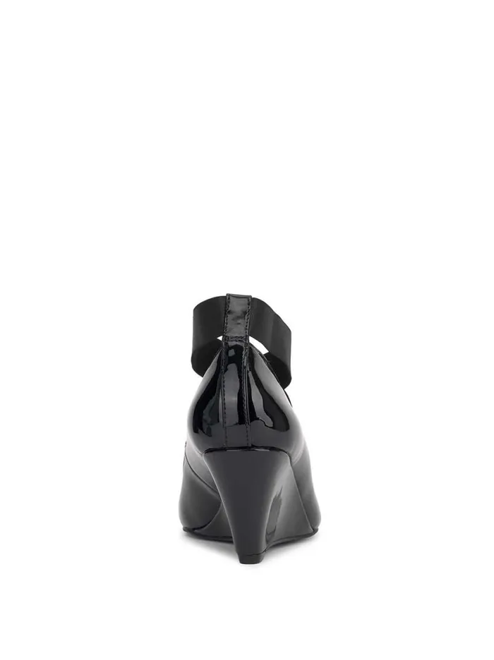 Women Wedges Jessica Simpson Saedra Wedge In Black Patent
