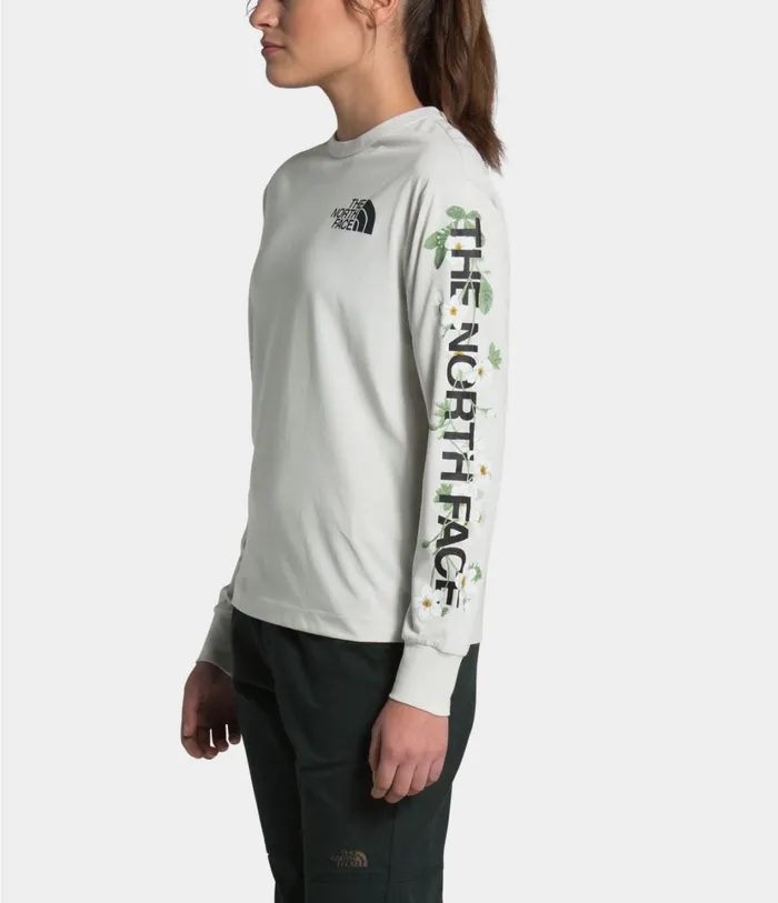 Womens Long Sleeve Himalayan Bottle Source Tee Light Tin Grey The North Face TShirts
